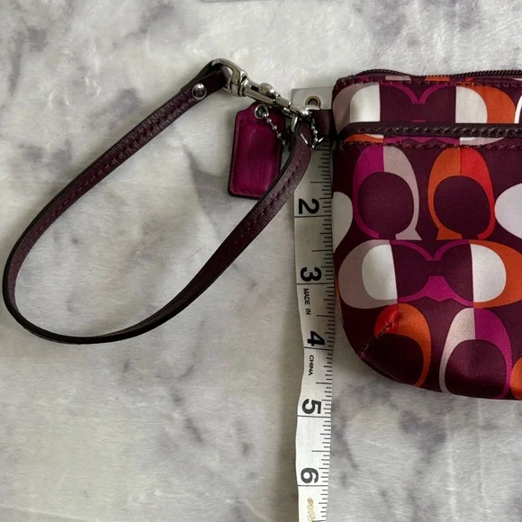 EUC Coach Burgundy and Orange Patterned Wristlet - Picture 7 of 7